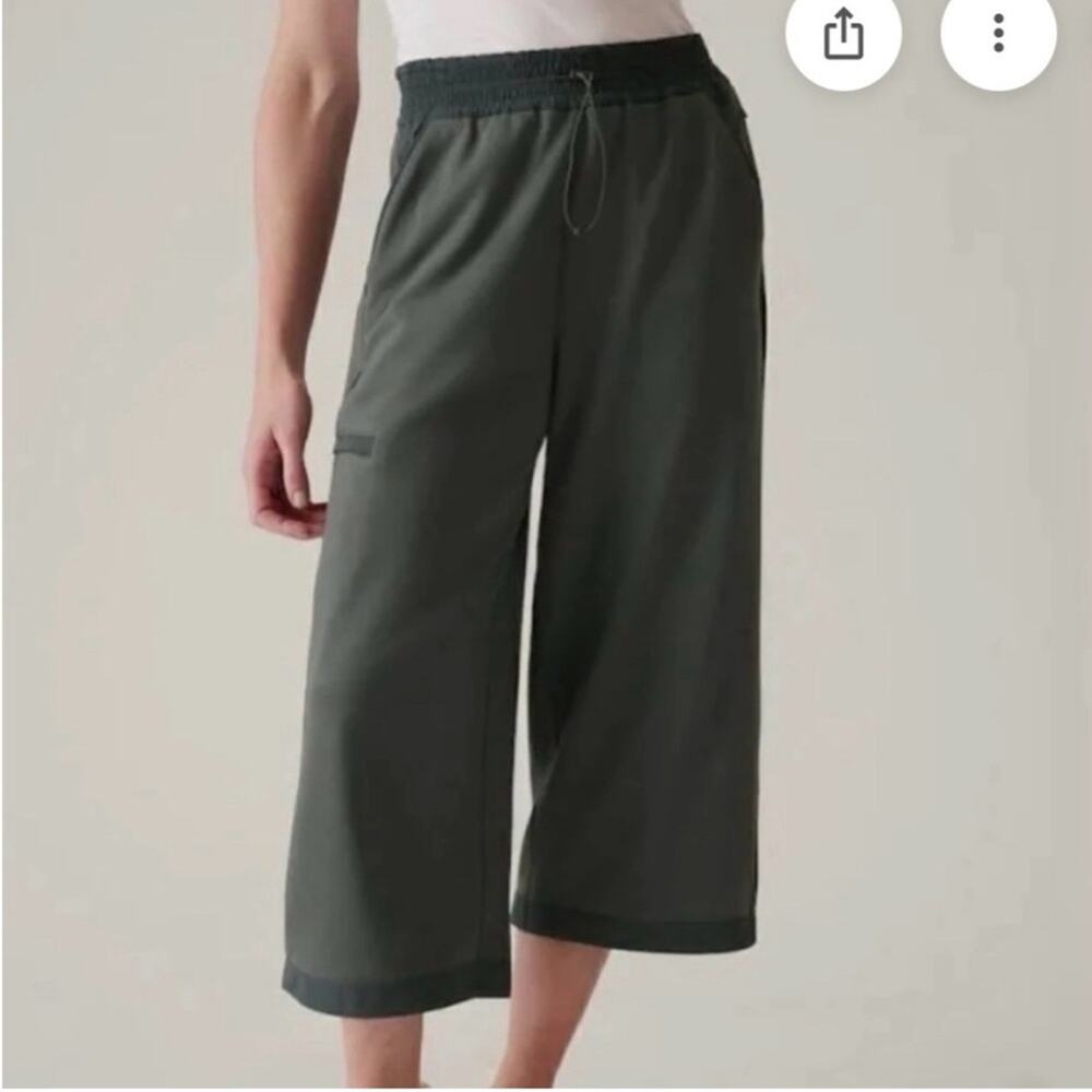 Athleta Triumph Hybrid Cropped Wide-Leg Pants Fleece Lined Sz S